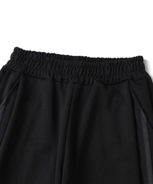 KNITTED(ニッティド)の「カーブライン トレーニングパンツ ブラック(スウェットパンツ・メンズ・その他・MEDIUM/LARGE/X-LARGE)」の3枚目の写真