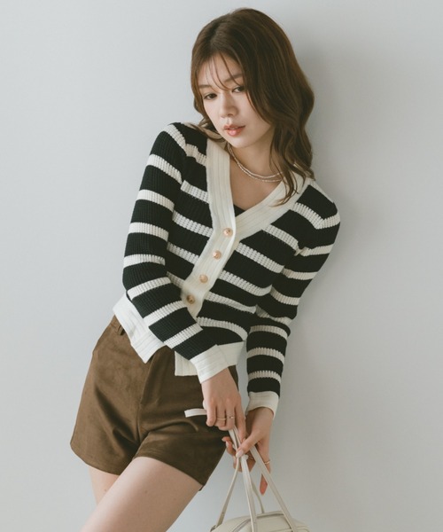 VANNIE U(ヴァニーユー)の「金ボタンボーダーシェイプロングスリーブニット(ニット/セーター・レディース・グレー/ホワイト/ブラック・FREE)」の21枚目の写真