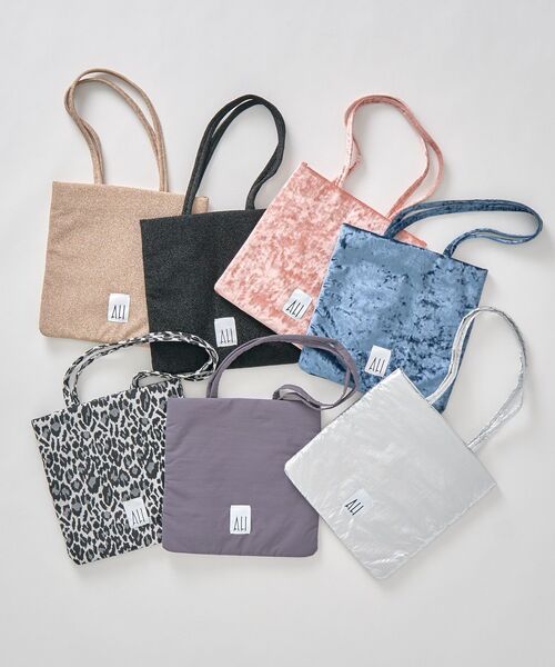 AMERICAN HOLIC(アメリカンホリック)の「【ホリホリ】スクエアトートバッグ(トートバッグ・レディース・レオパード/チャコールグレー/ピンク/ゴールド/ブラック/シルバー/ブルー・FREE)」の8枚目の写真