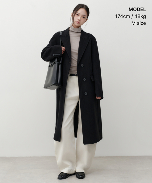 MUSINSA STANDARD WOMAN（ムシンサスタンダードウーマン）の「ウィメンズカシミヤブレンドハンドメイドチェスターローブコート[ブラック]（チェスターコート・レディース・その他・LARGE/MEDIUM/SMALL/X-SMALL）」の2枚目の写真