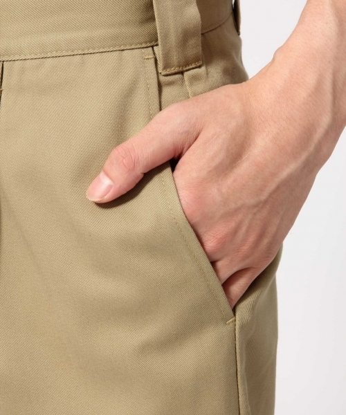 Dickies（ディッキーズ）の「＜Dickies/ディッキーズ＞別注カットオフタックアンクルパンツ/728794（その他パンツ・メンズ・ベージュ/ブラック・MEDIUM/LARGE）」の4枚目の写真