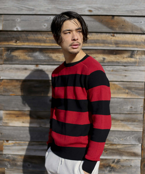 Denime（ドゥニーム）の「片畦ボーダーニット（ニット/セーター・メンズ・ブルー系その他5/レッド系その他5/グリーン系その他5・LARGE/MEDIUM/X-LARGE）」の3枚目の写真