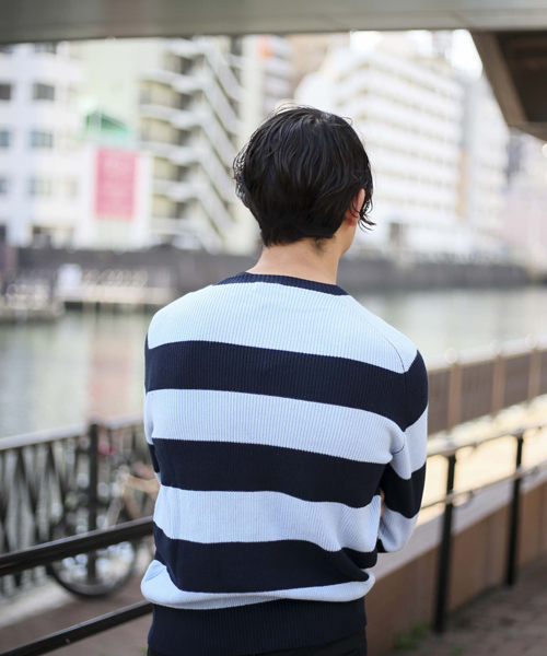 Denime（ドゥニーム）の「片畦ボーダーニット（ニット/セーター・メンズ・ブルー系その他5/レッド系その他5/グリーン系その他5・LARGE/MEDIUM/X-LARGE）」の12枚目の写真