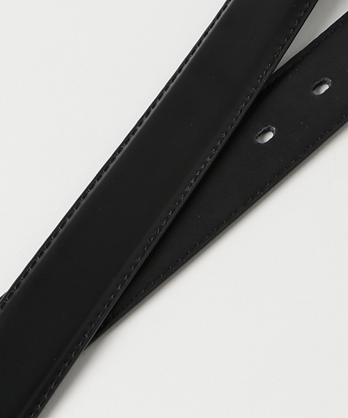 THE SUIT COMPANY（ザ・スーツカンパニー）の「シルバーバックル レザーベルト（ベルト・メンズ・ブラック・FREE）」の4枚目の写真