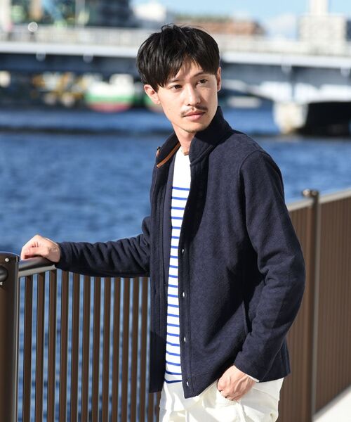 SHIPS(シップス)の「SC: ラッチパイル スタンド/ショール カーディガン(カーディガン/ボレロ・メンズ・ワイン/ネイビー/チャコールグレー/ホワイト/ブルー/オリーブ/オレンジ/イエロー系その他2/ブラック/ブラウン系その他/カーキ/ベージュ/ライトブルー・SMALL/LARGE/MEDIUM/X-LARGE)」の14枚目の写真