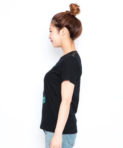 X-girl(エックスガール)の「ICE CREAM S/S TEE(Tシャツ/カットソー・レディース・ホワイト/ブラック/ライトピンク/ブルー・1/2)」の5枚目の写真