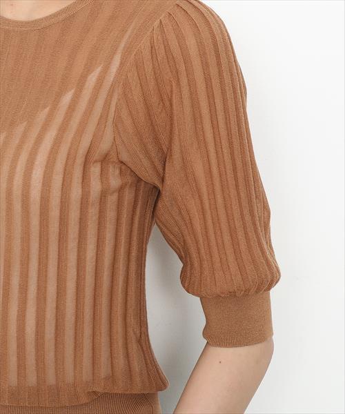 ADAM ET ROPE'(アダムエロペ)の「ウエストマークニットプリーツプルオーバー(ニット/セーター・レディース・ブラック/キャメル・FREE)」の11枚目の写真