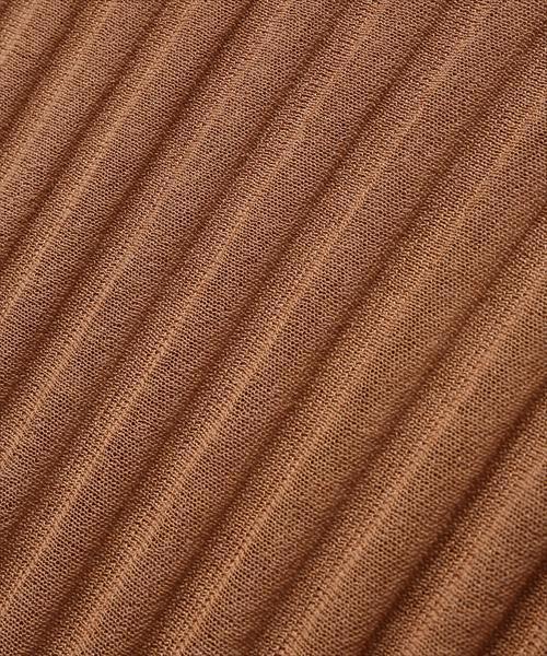 ADAM ET ROPE'(アダムエロペ)の「ウエストマークニットプリーツプルオーバー(ニット/セーター・レディース・ブラック/キャメル・FREE)」の13枚目の写真