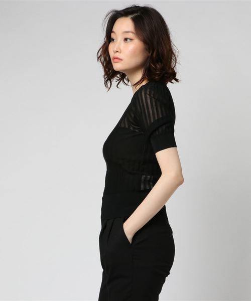 ADAM ET ROPE'(アダムエロペ)の「ウエストマークニットプリーツプルオーバー(ニット/セーター・レディース・ブラック/キャメル・FREE)」の3枚目の写真