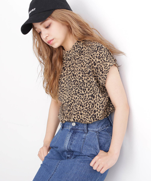 FREE'S MART（フリーズマート）の「２ＷＡＹフリルネックブラウス（シャツ/ブラウス・レディース・ブラック系その他/ダークベージュ/ベージュ系その他/ブラック系その他2・FREE）」の11枚目の写真