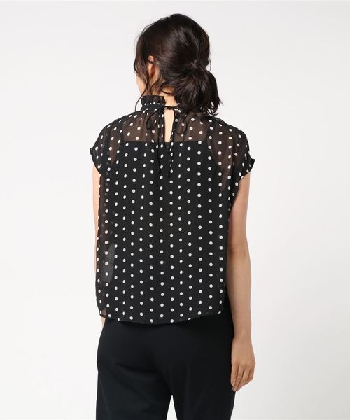 FREE'S MART（フリーズマート）の「２ＷＡＹフリルネックブラウス（シャツ/ブラウス・レディース・ブラック系その他/ダークベージュ/ベージュ系その他/ブラック系その他2・FREE）」の6枚目の写真