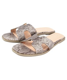 titivate | ﾌﾗｯﾄｽｸｴｱｻﾝﾀﾞﾙ(サンダル)