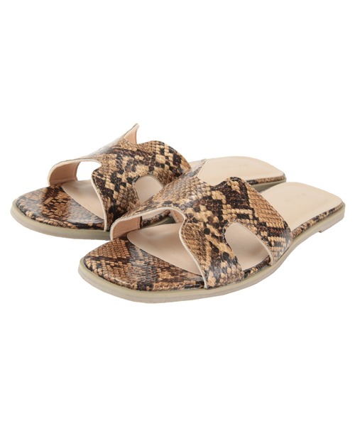 titivate(ティティベイト)の「フラットスクエアサンダル(サンダル・レディース・ブラック/シルバー/ホワイト系その他/キャメル/パイソン/グリーン系その他/ブラウン系その他2/ブラック系その他/ブラウン系その他/ベージュ系その他/ピンク/ブラウン系その他3/ブラック系その他2/ベージュ系その他2・LL/S/M/L)」の7枚目の写真