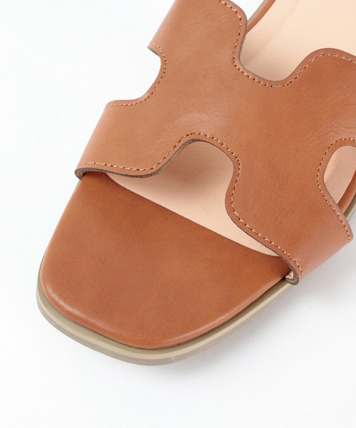 titivate(ティティベイト)の「フラットスクエアサンダル(サンダル・レディース・ブラック/シルバー/ホワイト系その他/キャメル/パイソン/グリーン系その他/ブラウン系その他2/ブラック系その他/ブラウン系その他/ベージュ系その他/ピンク/ブラウン系その他3/ブラック系その他2/ベージュ系その他2・LL/S/M/L)」の19枚目の写真