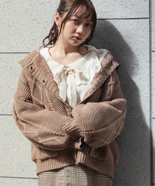 apres jour（アプレジュール）の「裏ボアケーブルフードニットアウター【ZOZOTOWN限定アイテム】19AW★（その他アウター・レディース・ダークブラウン/ベージュ/モカ・フリー）」の16枚目の写真