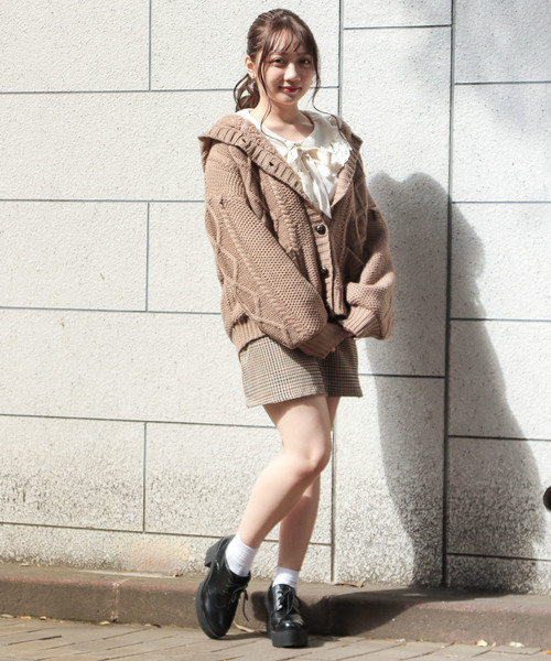 apres jour（アプレジュール）の「裏ボアケーブルフードニットアウター【ZOZOTOWN限定アイテム】19AW★（その他アウター・レディース・ダークブラウン/ベージュ/モカ・フリー）」の20枚目の写真