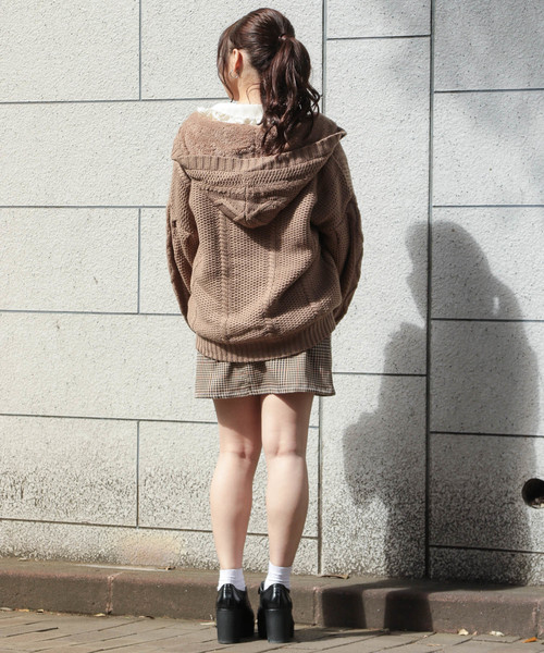 apres jour（アプレジュール）の「裏ボアケーブルフードニットアウター【ZOZOTOWN限定アイテム】19AW★（その他アウター・レディース・ダークブラウン/ベージュ/モカ・フリー）」の10枚目の写真