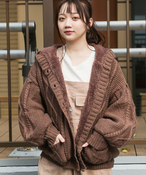 apres jour（アプレジュール）の「裏ボアケーブルフードニットアウター【ZOZOTOWN限定アイテム】19AW★（その他アウター・レディース・ダークブラウン/ベージュ/モカ・フリー）」の12枚目の写真