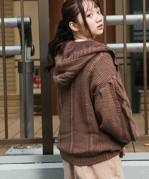 apres jour（アプレジュール）の「裏ボアケーブルフードニットアウター【ZOZOTOWN限定アイテム】19AW★（その他アウター・レディース・ダークブラウン/ベージュ/モカ・フリー）」の14枚目の写真
