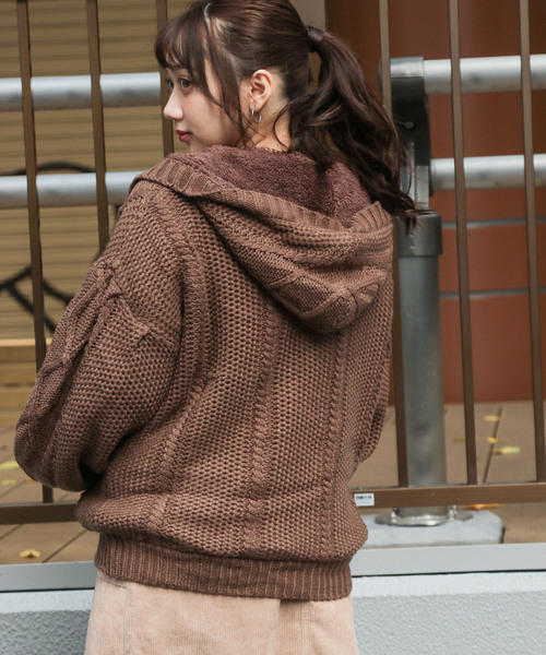 apres jour（アプレジュール）の「裏ボアケーブルフードニットアウター【ZOZOTOWN限定アイテム】19AW★（その他アウター・レディース・ダークブラウン/ベージュ/モカ・フリー）」の15枚目の写真