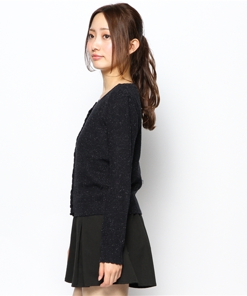 one after another NICE CLAUP（ワンアフターアナザーナイスクラップ）の「【ナイスクラップ】シェルボタンラメカーディガン（カーディガン/ボレロ・レディース・オフホワイト/ネイビー/グレー/レッド/イエロー・FREE）」の11枚目の写真