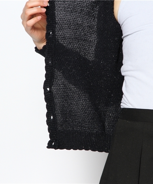 one after another NICE CLAUP（ワンアフターアナザーナイスクラップ）の「【ナイスクラップ】シェルボタンラメカーディガン（カーディガン/ボレロ・レディース・オフホワイト/ネイビー/グレー/レッド/イエロー・FREE）」の8枚目の写真