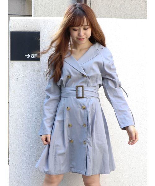 dazzlin（ダズリン）の「ショートトレンチワンピース（ワンピース・レディース・ベージュ/カーキ/ブルー・FREE）」の3枚目の写真