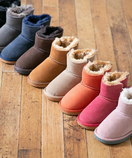 mooimooi(モーイモーイ)の「折り返し2Way仕様 キッズ ムートンブーツ(ブーツ・キッズ・チャコールグレー/ブラック/ダークブラウン/ベージュ/ネイビー/ピンク/キャメル/スモークピンク/オレンジ・15.0cm/13.0cm/14.0cm)」の14枚目の写真