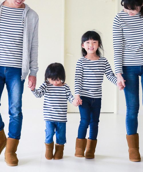 mooimooi(モーイモーイ)の「折り返し2Way仕様 キッズ ムートンブーツ(ブーツ・キッズ・チャコールグレー/ブラック/ダークブラウン/ベージュ/ネイビー/ピンク/キャメル/スモークピンク/オレンジ・15.0cm/13.0cm/14.0cm)」の15枚目の写真