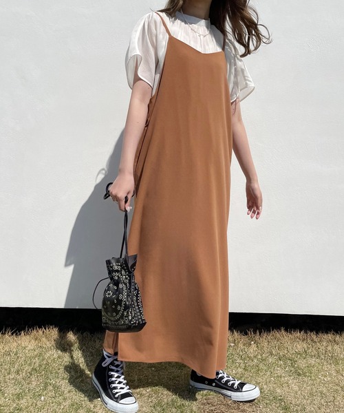 Ambre Neige(アンブルネージュ)の「キャミワンピース【WEB/EC限定商品】(ワンピース・レディース・ブラック/ベージュ・FREE)」の1枚目の写真