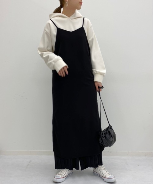 Ambre Neige(アンブルネージュ)の「キャミワンピース【WEB/EC限定商品】(ワンピース・レディース・ブラック/ベージュ・FREE)」の13枚目の写真