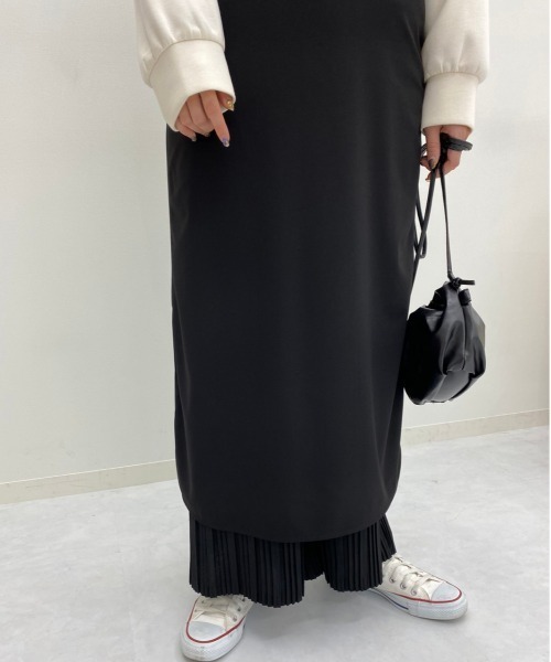 Ambre Neige(アンブルネージュ)の「キャミワンピース【WEB/EC限定商品】(ワンピース・レディース・ブラック/ベージュ・FREE)」の10枚目の写真
