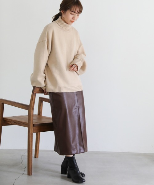 select MOCA（セレクトモカ）の「フェイクレザータイトハイウエストスカート（スカート・レディース・カーキ/キャメル/ブラック/ブラウン・SMALL/MEDIUM）」の21枚目の写真