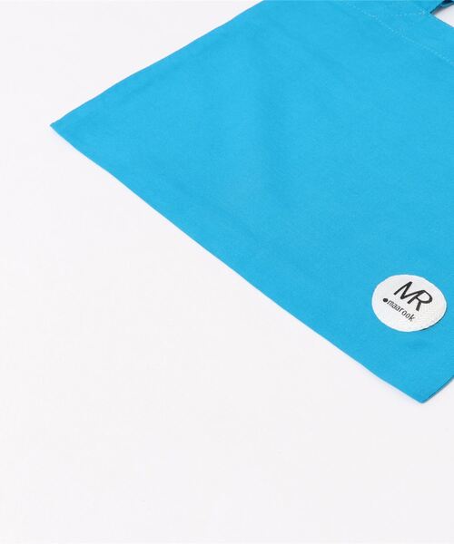 maarook（マルーク）の「[80-150]収納バック付きライトパーカー（ブルゾン・キッズ・ピンク/ブルー/グレー・80ｃｍ/90cm/100cm/110cm/120cm/130cm/140cm/150cm）」の6枚目の写真