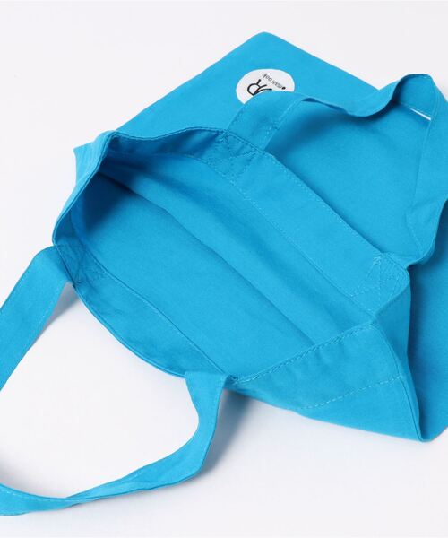 maarook（マルーク）の「[80-150]収納バック付きライトパーカー（ブルゾン・キッズ・ピンク/ブルー/グレー・80ｃｍ/90cm/100cm/110cm/120cm/130cm/140cm/150cm）」の5枚目の写真