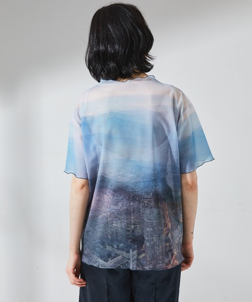 UNITED TOKYO シーンプリント シアーTシャツ UNITED TOKYO（ユナイテッドトウキョウ）の「シーンプリント