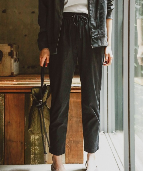 BAYFLOW(ベイフロー)の「テーパードロストパンツ(その他パンツ・レディース・ブラック/カーキ/ピンク/キャメル・SMALL/MEDIUM/LARGE)」の2枚目の写真