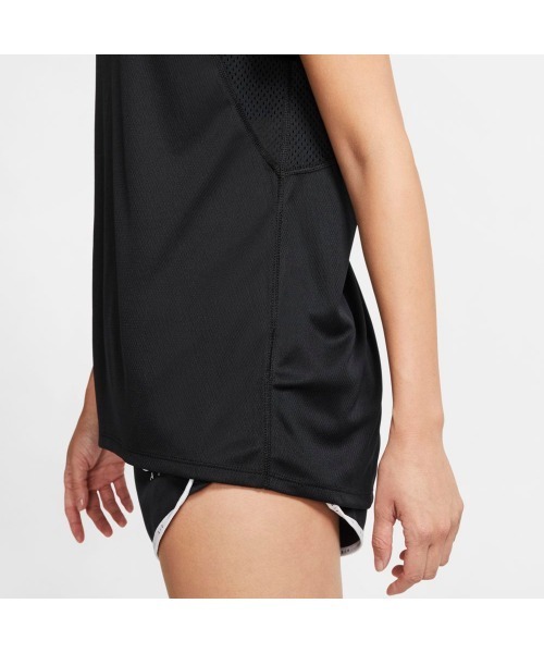 NIKE(ナイキ)の「NIKE/ナイキ ウィメンズ ラン GX S/S トップ(Tシャツ/カットソー・レディース・ブラック/イエローゴールド・M/L/XS/S)」の6枚目の写真