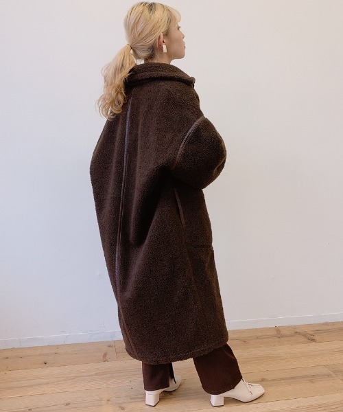 VANNIE U（ヴァニーユー）の「ボアムートンリバーシブルロングコート（ダウンジャケット/コート・レディース・ブラウン/ナチュラル・FREE）」の22枚目の写真