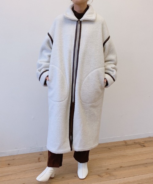 VANNIE U（ヴァニーユー）の「ボアムートンリバーシブルロングコート（ダウンジャケット/コート・レディース・ブラウン/ナチュラル・FREE）」の7枚目の写真