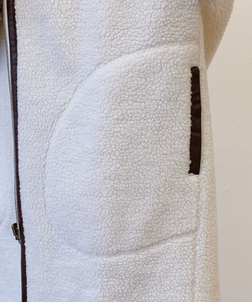 VANNIE U（ヴァニーユー）の「ボアムートンリバーシブルロングコート（ダウンジャケット/コート・レディース・ブラウン/ナチュラル・FREE）」の9枚目の写真