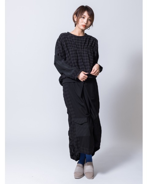 WHITE（ホワイト）の「コットンリネンチェックミリタリーシャーリングスカート（スカート・レディース・ブラック・FREE）」の4枚目の写真