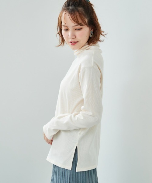 cepo（セポ）の「タートルネックロンＴｅｅ（Tシャツ/カットソー・レディース・ブラック/オフホワイト/カーキ/ピンク・M）」の2枚目の写真