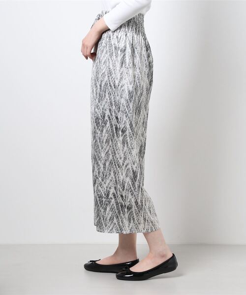 coca（coca）（コカ）の「アンニュイパイソン柄リラックスパンツ（その他パンツ・レディース・ブラック・SHORT/LONG）」の11枚目の写真