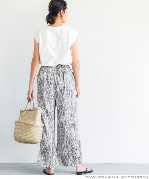 coca（coca）（コカ）の「アンニュイパイソン柄リラックスパンツ（その他パンツ・レディース・ブラック・SHORT/LONG）」の2枚目の写真