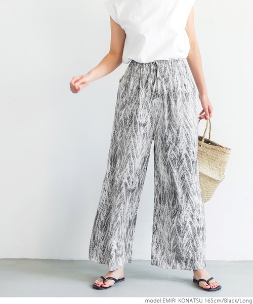 coca（coca）（コカ）の「アンニュイパイソン柄リラックスパンツ（その他パンツ・レディース・ブラック・SHORT/LONG）」の5枚目の写真