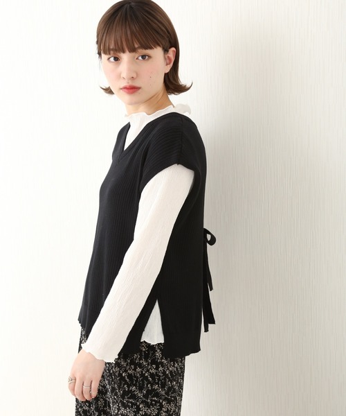 libelle more（リベル モア）の「BACKリボンニットベスト+楊柳インナーPO セット（Tシャツ/カットソー・レディース・ブラック/モカ/ピンク/ライトベージュ・L/M）」の2枚目の写真