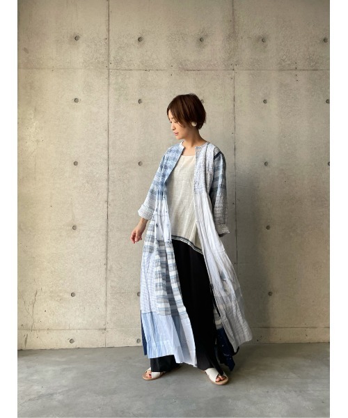 BEARDSLEY(ビアズリー)の「《FABIO RUSCONI/ファビオ・ルスコーニ》型押しレザーミュール(サンダル・レディース・ホワイト・38/36/37)」の6枚目の写真