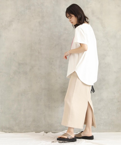 Acuta（アクータ）の「ドッキングＰＴドルマンＴ（Tシャツ/カットソー・レディース・オフホワイト/グレイッシュベージュ・FREE）」の14枚目の写真