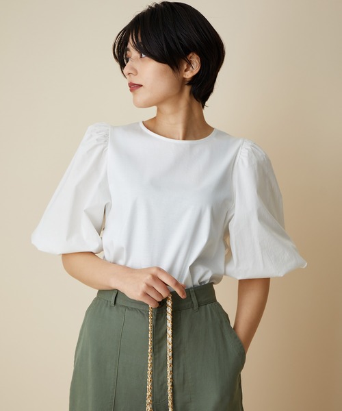 MADEMOISELLE ROPE'(マドモアゼル ロペ)の「【秋まで使える】コンビネーションパフスリーブカットソー(Tシャツ/カットソー・レディース・ホワイト/ブラック/キャメル・38)」の9枚目の写真